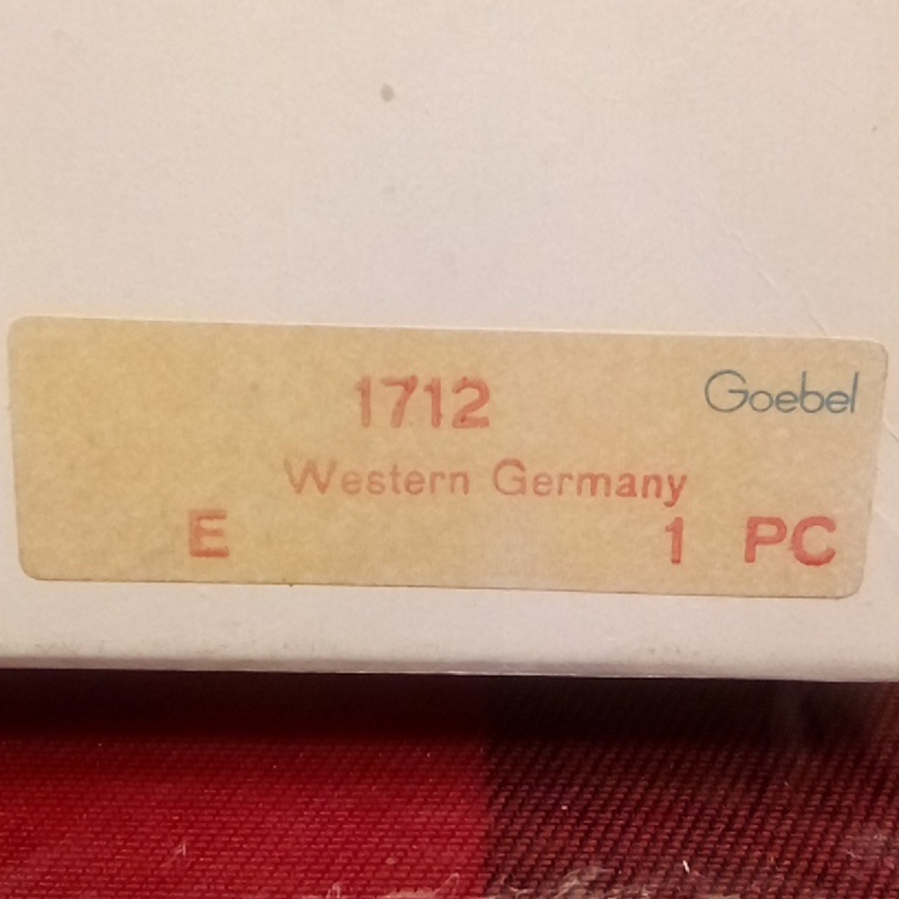 M.J. HUMMEL 1982 - Picture 3 of 3